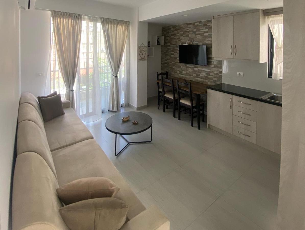 City Glow Apartments Sarande Exterior photo